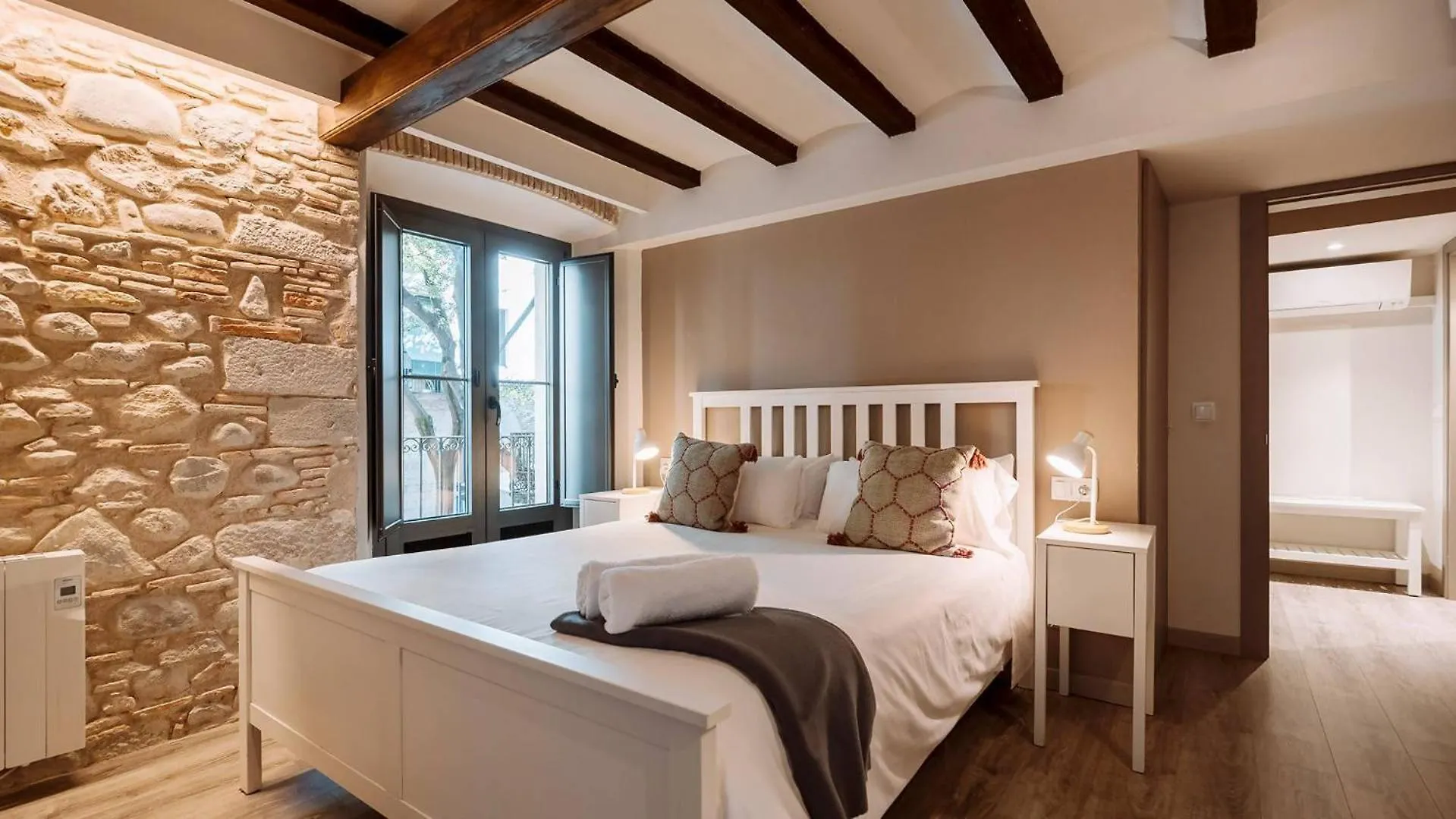 شقة Old Town Duplex With Character خيرونا