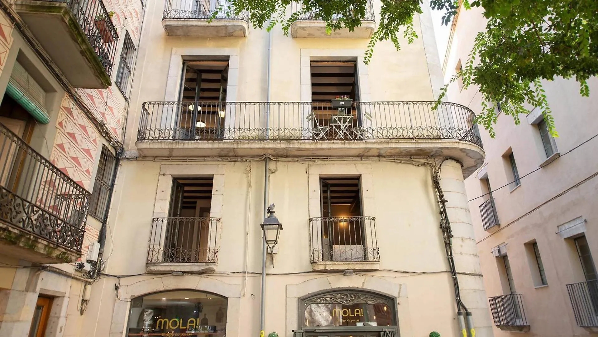 شقة Old Town Duplex With Character خيرونا